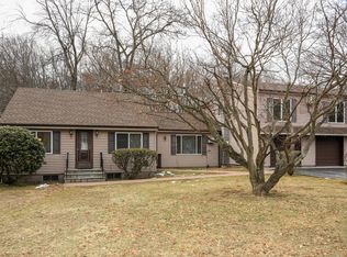 3551 Buckhorn St, Shrub Oak, NY 10547