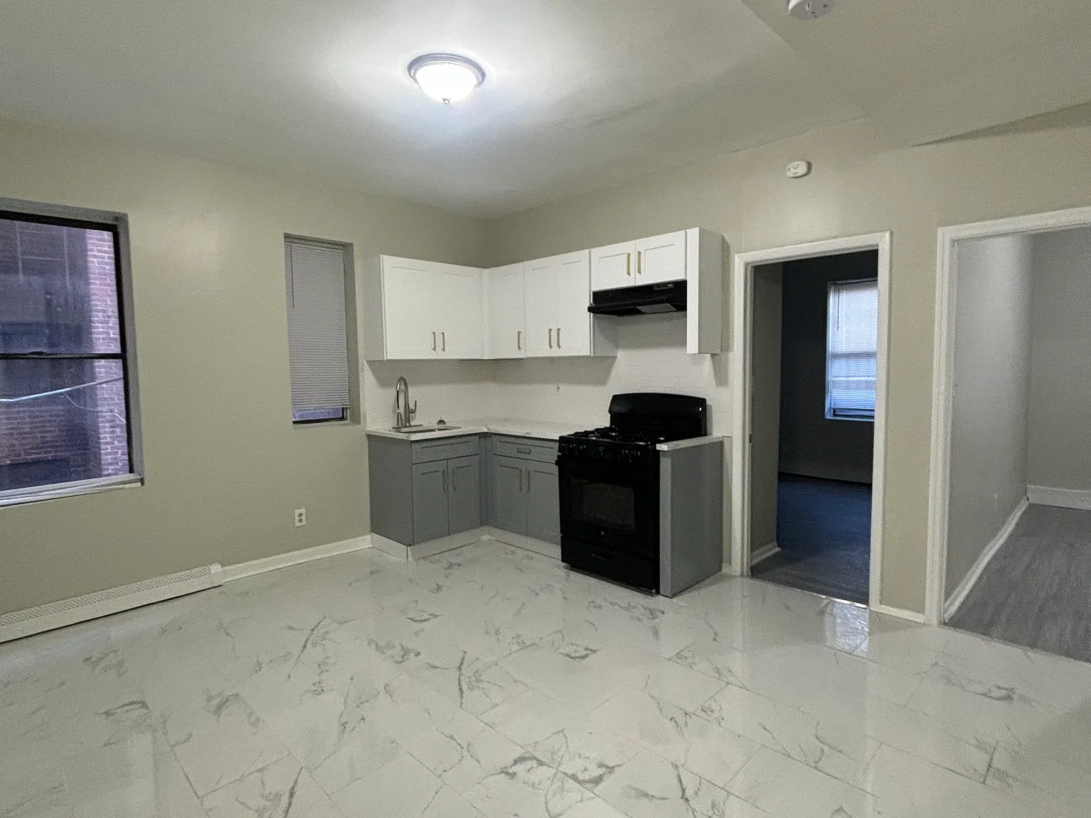 2 bed, 800 sqft, $1,795 — Photo 1