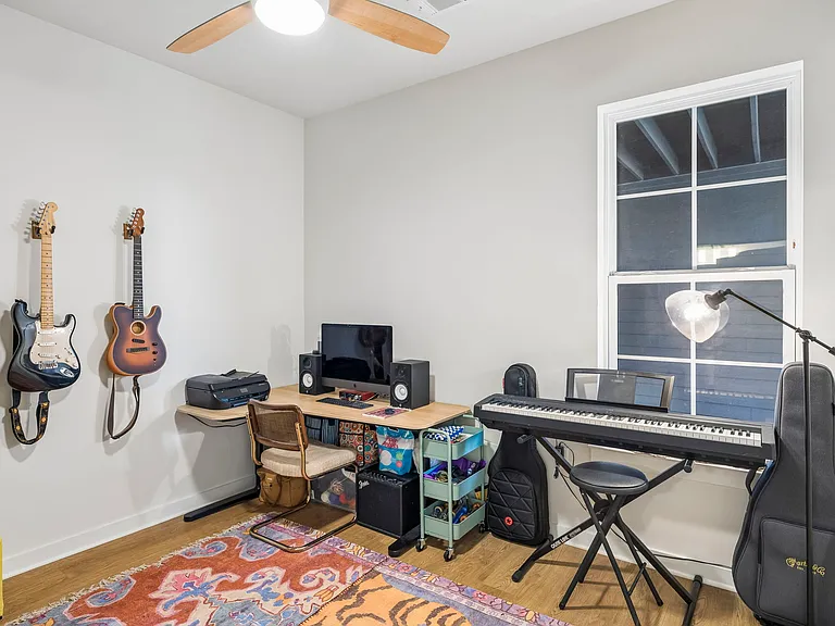 600 E Trinity Ln #208 — Photo 16