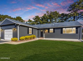 9 Gramercy Court, Toms River, NJ 08757