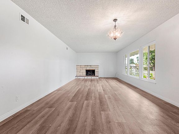 4th image of 8518 Ponce Ave