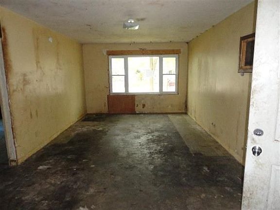 2nd image of 95 Birch St