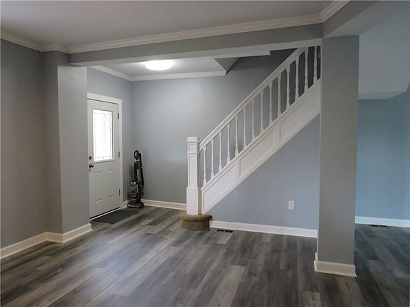 5th image of 1841 Realty Ave