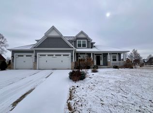 4809 Chestnut Grove Dr, Champaign, IL