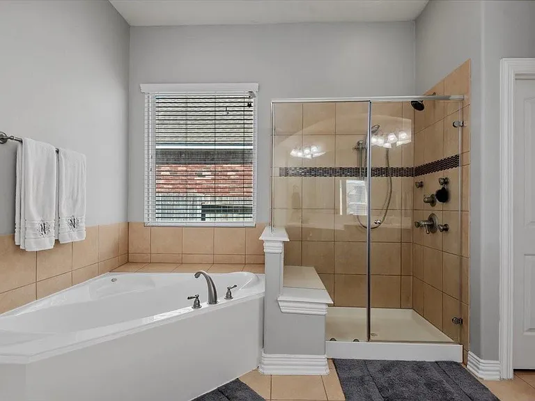 16319 Denise Terrace Dr — Photo 27