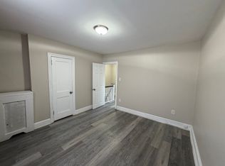 5955 Elsinore St, Philadelphia, PA 19120
