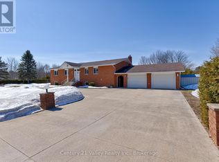 690 Pineridge Cres, Petawawa, ON K8A7X6