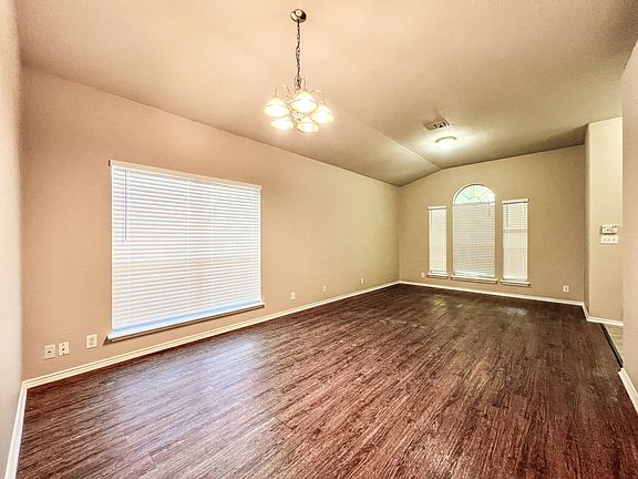 4th image of 340 Placid Mdw