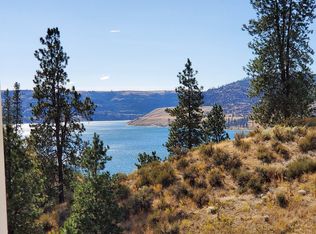 143 W Airport Loop, Seven Bays, WA 99122