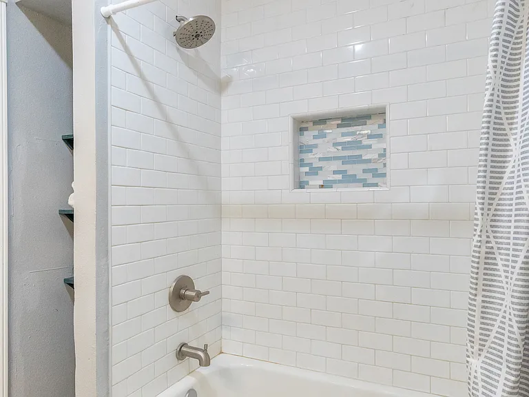 1710 Covey Ln — Photo 12