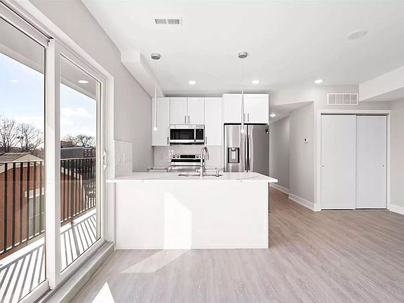 2nd image of 649 N 35th St Unit 202