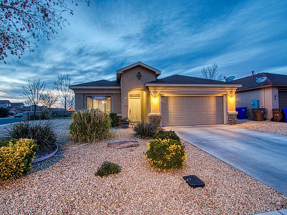 2nd image of 5809 Coyote Flats St