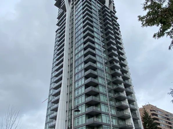 450 Westview St #1205, Coquitlam, BC V3K 0G3
