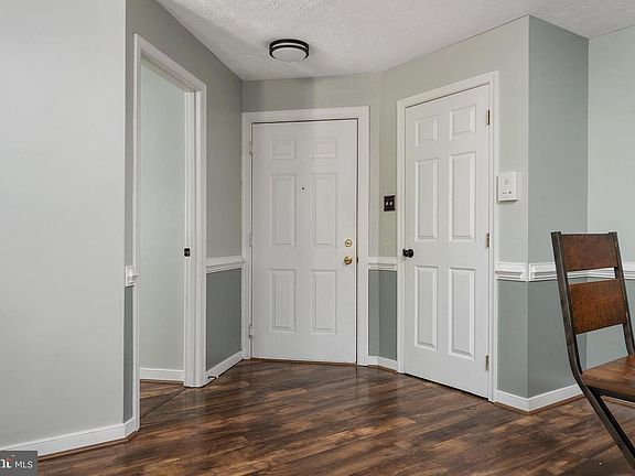 3rd image of 2403 Forest Edge Ct Unit 202