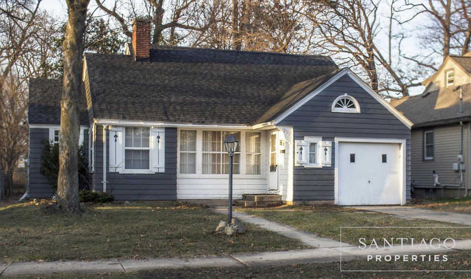 1st image of 1211 Elliott St SE