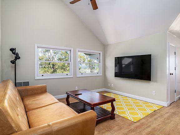 3rd image of 110 Altena St
