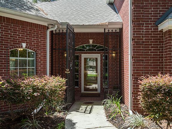 3rd image of 5815 Pacco Ln