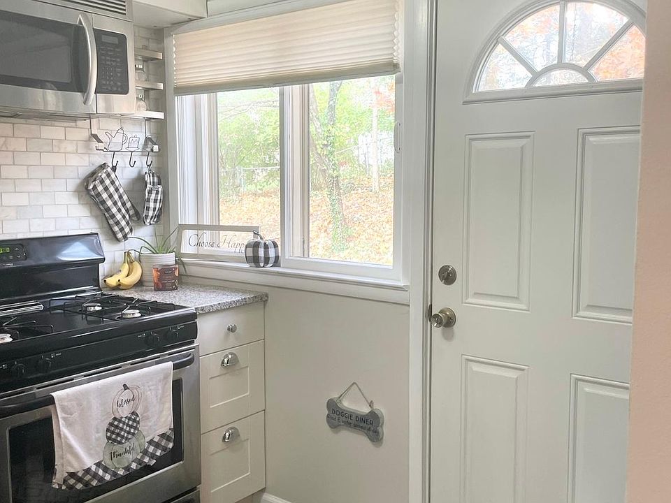 1st image of 6008 Cambridge Ave