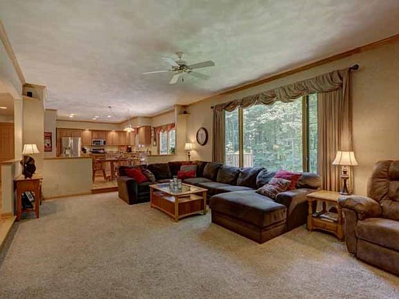5th image of 151450 Buffalo Clover Dr