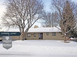 246 Highland Dr, Chaska, MN 55318
