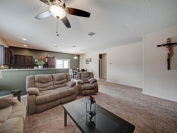 5th image of 8213 W Wood Ln