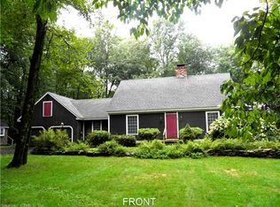 17 Wagon Wheel Ln, Portland, CT 06480
