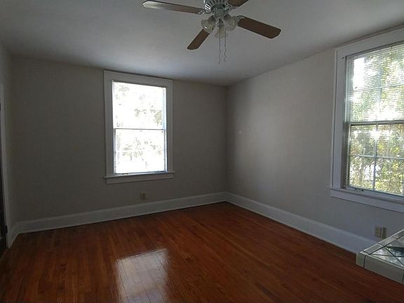 3rd image of 1312 Willow Branch Ave APT 1