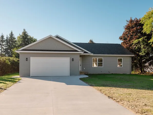 3759 Delta Dr, Traverse City, MI 49685