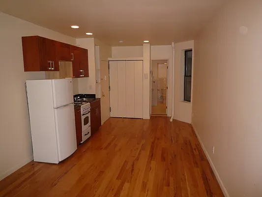 Rented by Halstead Real Estate | media 8