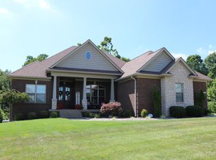 9804 Sunnys Halo Ct, Louisville, KY 40214