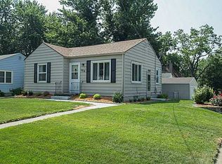 5218 Douglas Ave, Des Moines, IA 50310