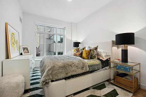 Rented by Oxford Property Group | media 9