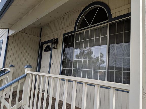 3rd image of 522 Winchester Way