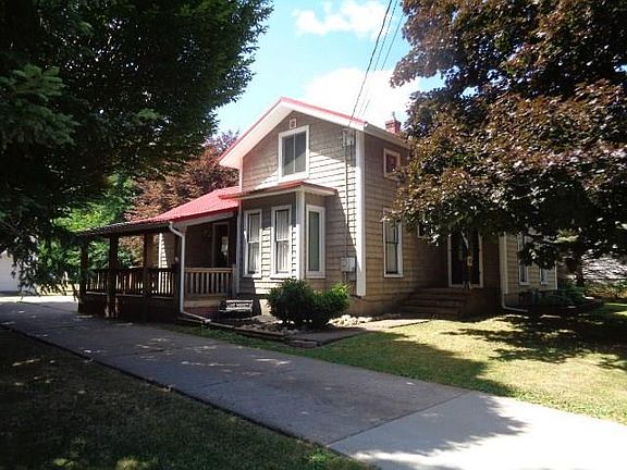 2nd image of 90 W Albion St