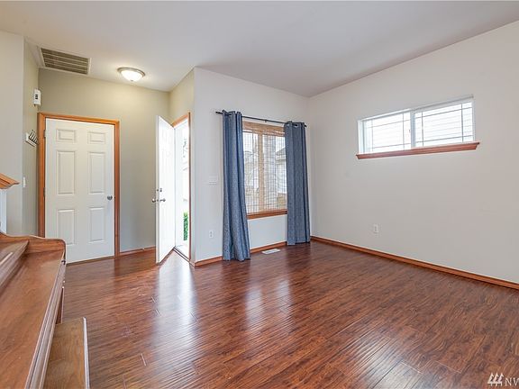 4th image of 333 5th St SE #B3