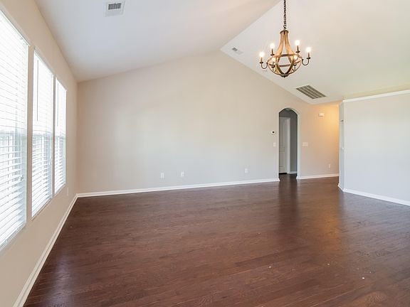 4th image of 9603 Kestevan Ct
