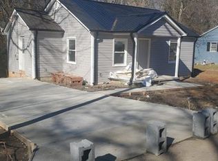 431 S College St, Dallas, NC 28034
