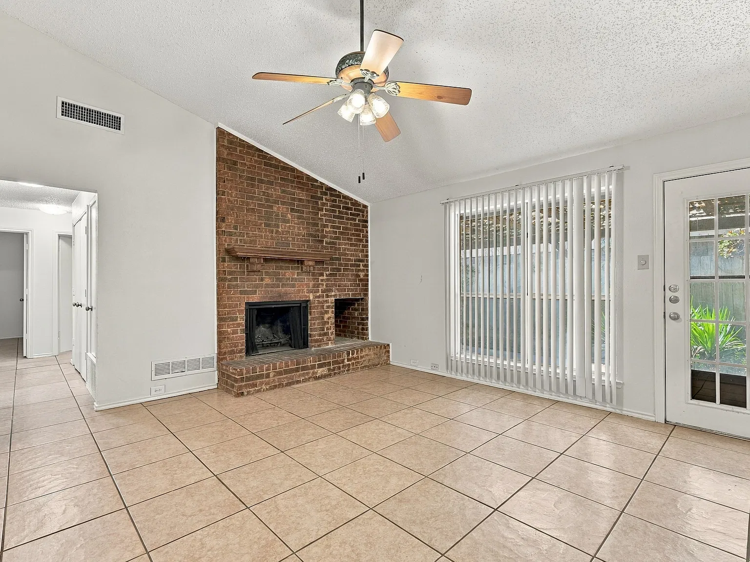 5202 Waterview Lane - 1 — Photo 4