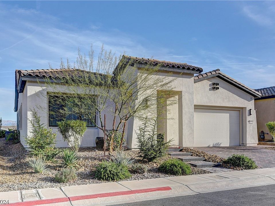 1st image of 42 Desert Ivy Ln