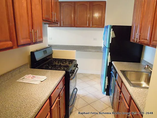 Rented by Bohemia Realty Group | media 27