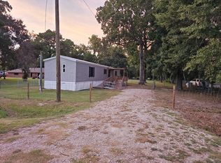 327 Otter Rd, Anahuac, TX 77514