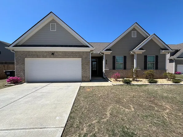 102 Crowley Dr, Calhoun, GA 30701