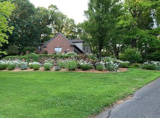 2034 N Splitstone, Pinckney, MI 48169