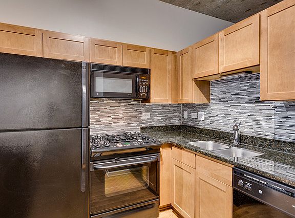 5th image of 700 N Larrabee St #66
