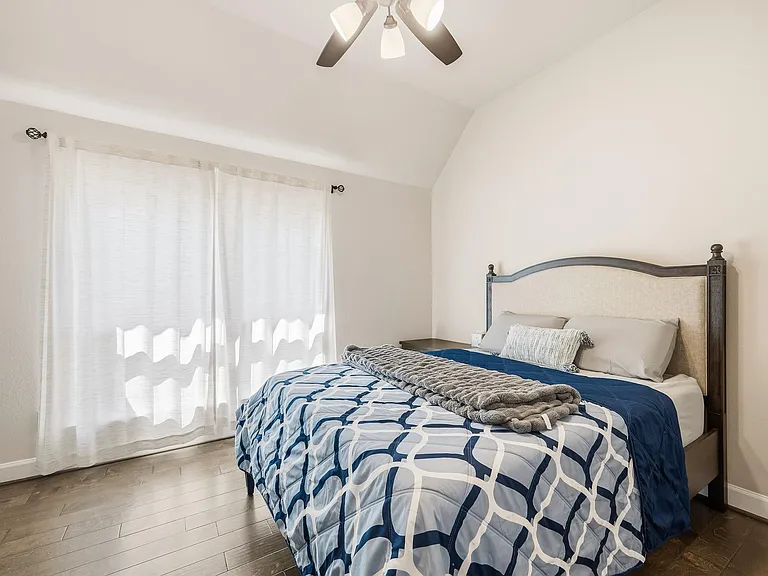 2106 Stargrass Dr — Photo 33