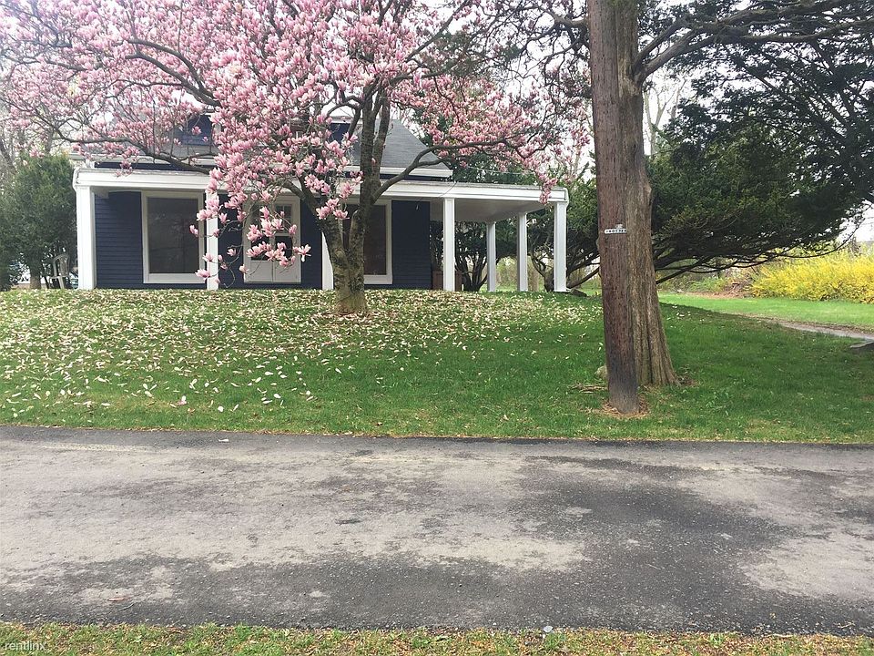 Front of House for Rent