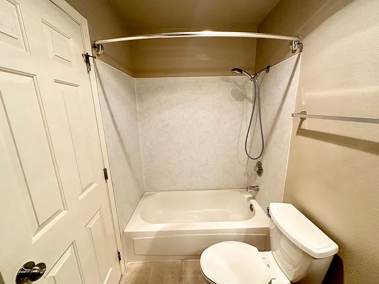 209 E 18th Ave #27 — Photo 28