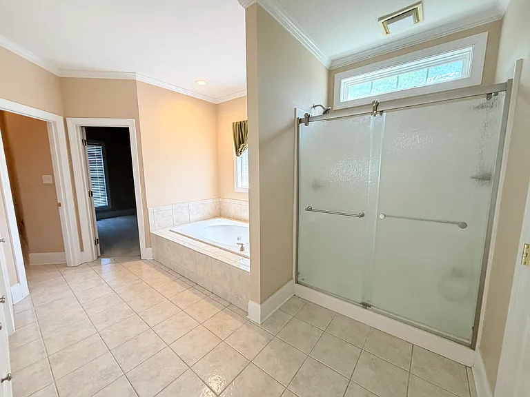1605 Jamestown Ave — Photo 15