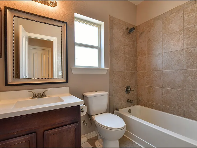 6560 Westfield Dr — Photo 25