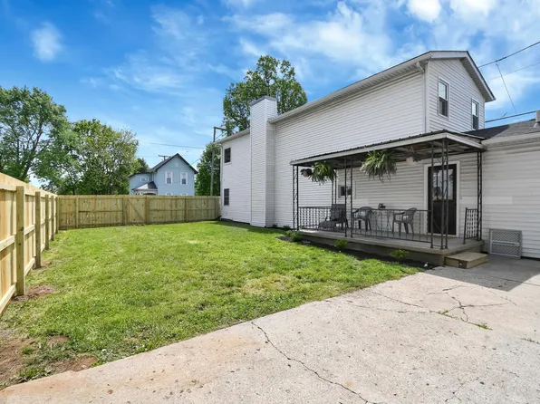 18 E Oak St, Newark, OH 43055
